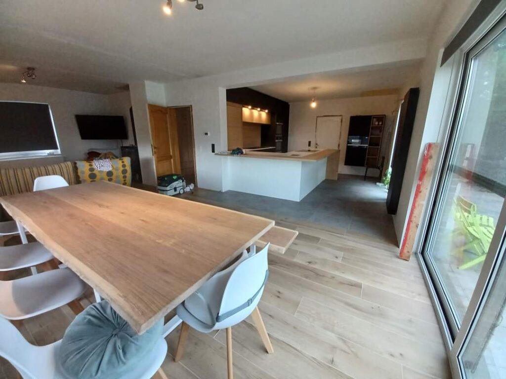 Table sur mesure en chêne naturel